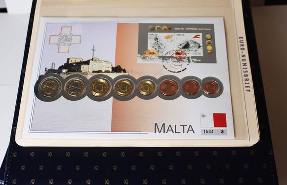 DEUTSCHE POST 2002-2014 Sammlung mit 18 Euro-Numisbriefen der Teilnehmerländer