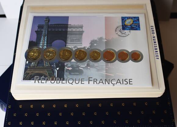 DEUTSCHE POST 2002-2014 Sammlung mit 18 Euro-Numisbriefen der Teilnehmerländer