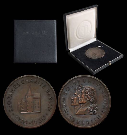 250 JAHRE CHARITE BERLIN 1710-1960, schöne Medaille