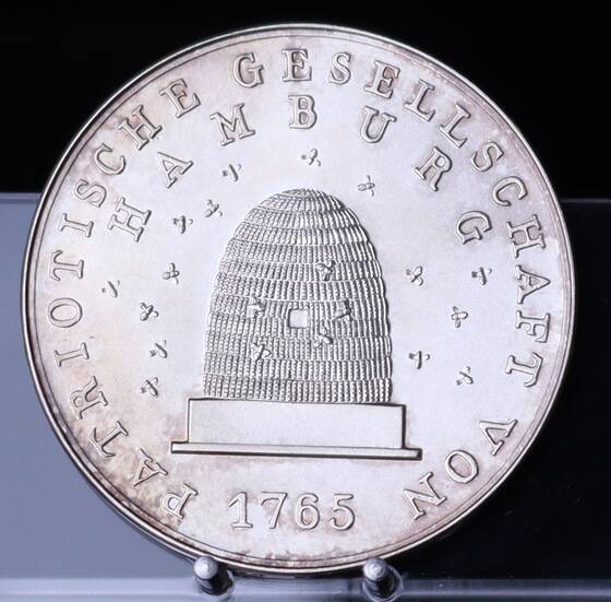 PATRIOTISCHE GESELLSCHAFT VON 1765 HAMBURG Feinsilber-Medaille