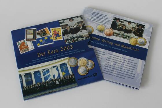 DER EURO 2003, Folder der Deutschen Post mit 12mal 1 Euro