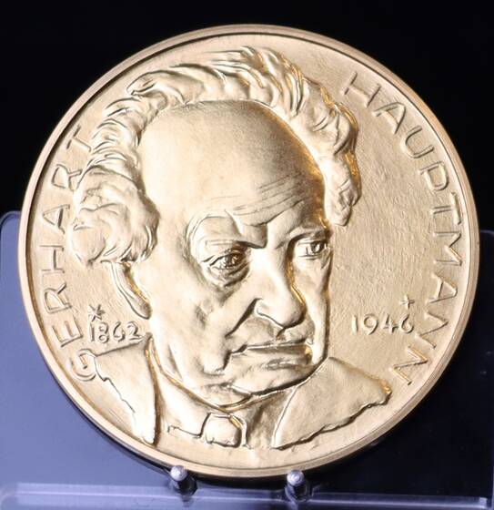 GERHART HAUPTMANN 1862-1946 wertvolle Goldmedaille