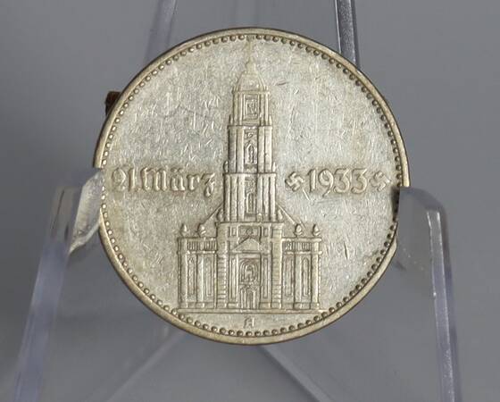 DRITTES REICH 2 Reichsmark Garnisonkirche mit Datum 1934 A Jaeger 355